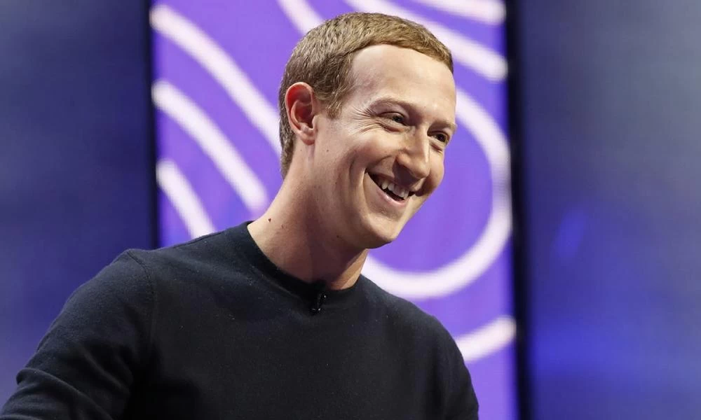Ο Zuckerberg παραδέχεται: Το Facebook λογοκρίνει τις απόψεις προτού δημοσιευθούν